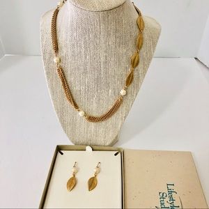 Lifestyle Studios Necklace Earring Set Leaf Design